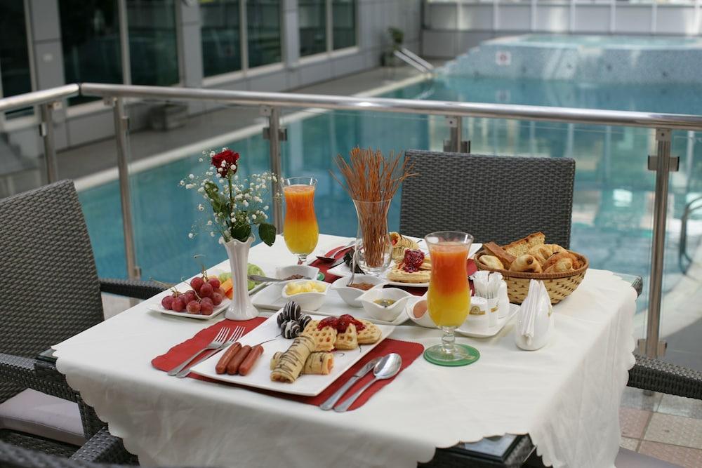 Harmony Hotel Адис Абеба Екстериор снимка