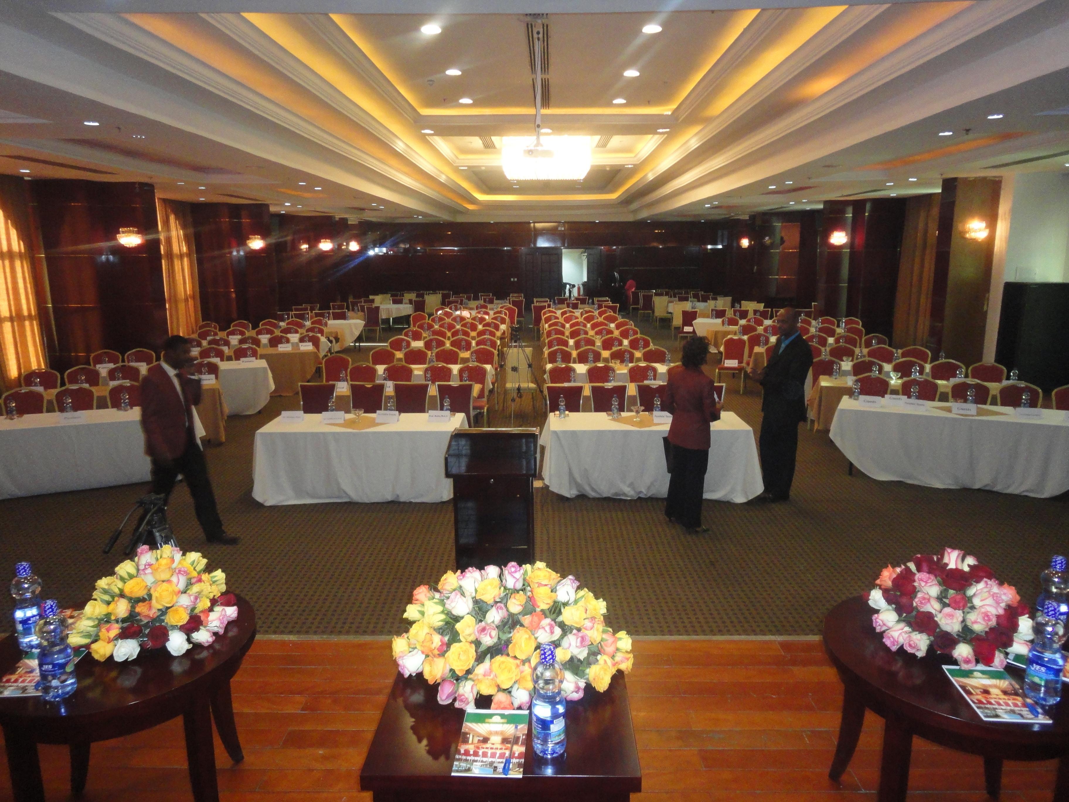 Harmony Hotel Адис Абеба Екстериор снимка