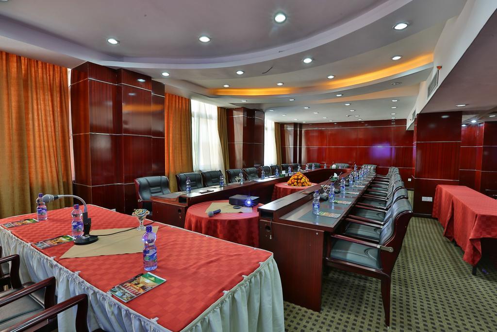 Harmony Hotel Адис Абеба Екстериор снимка